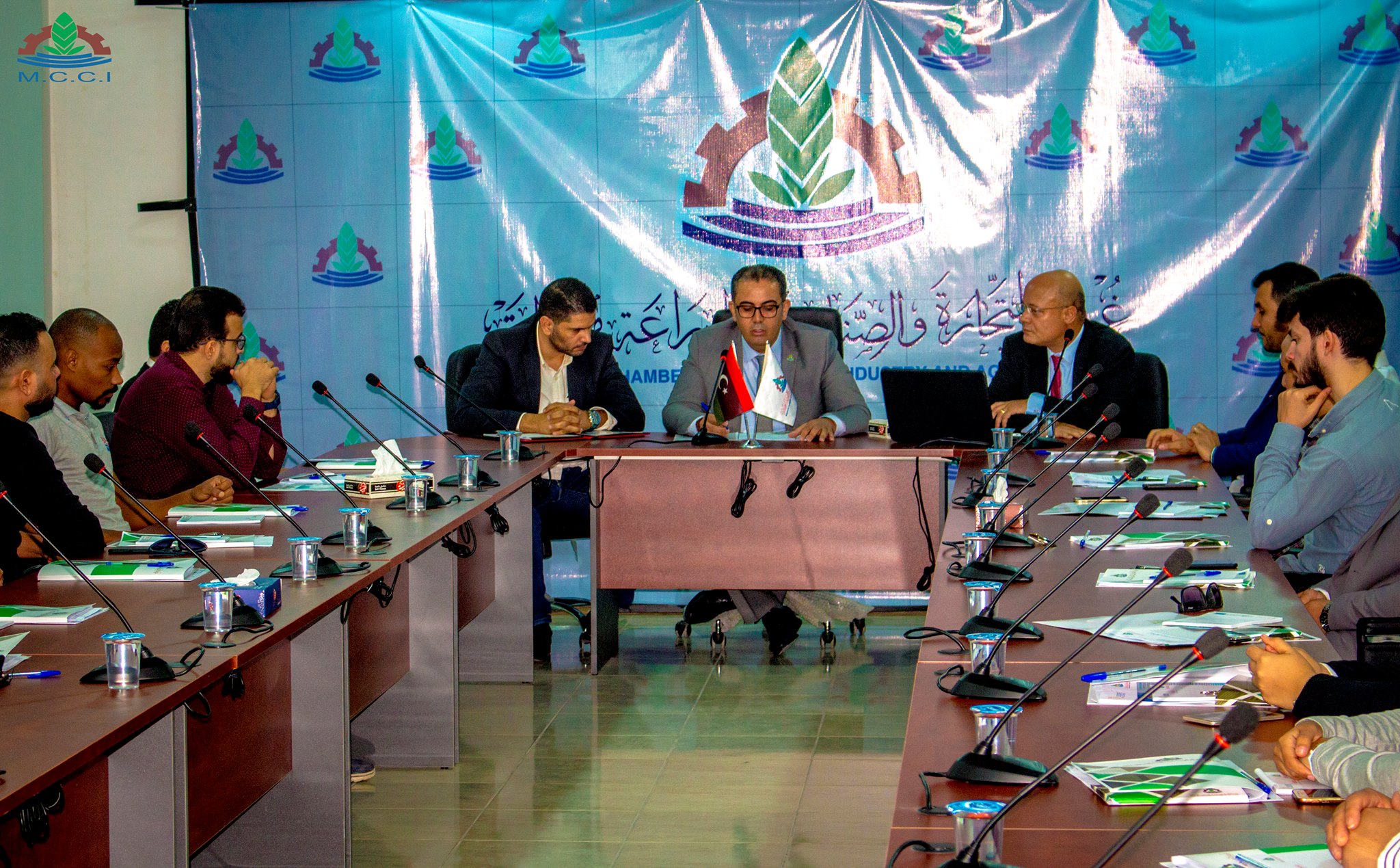 حلقة نقاش بعنوان ( ترخيص الأنشطة الإقتصادية )