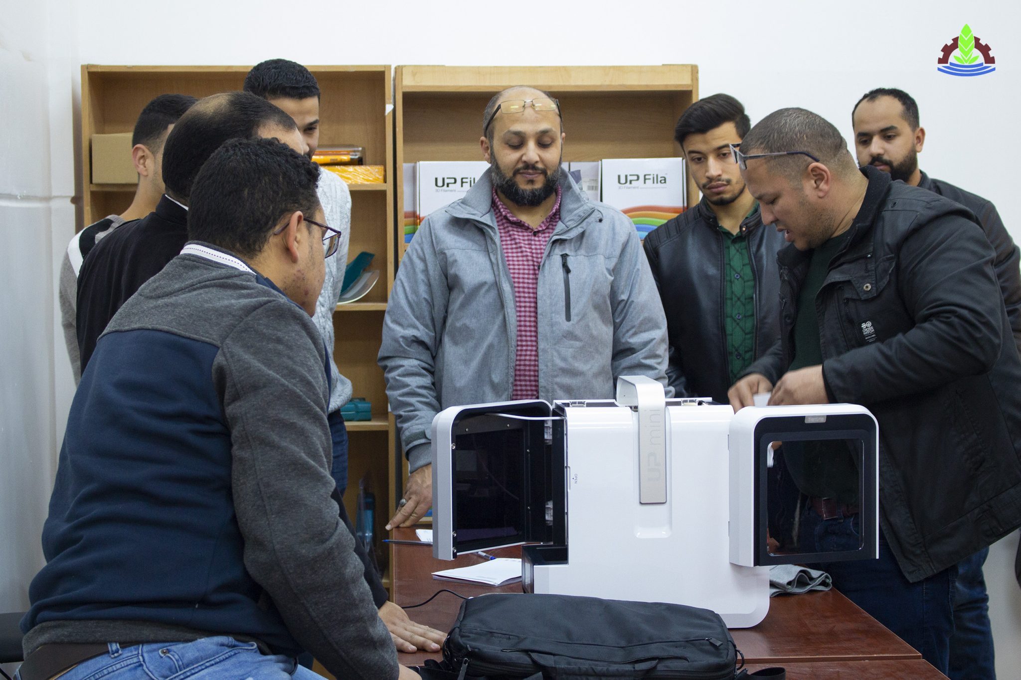 تشغيل معمل التصنيع الرقمي