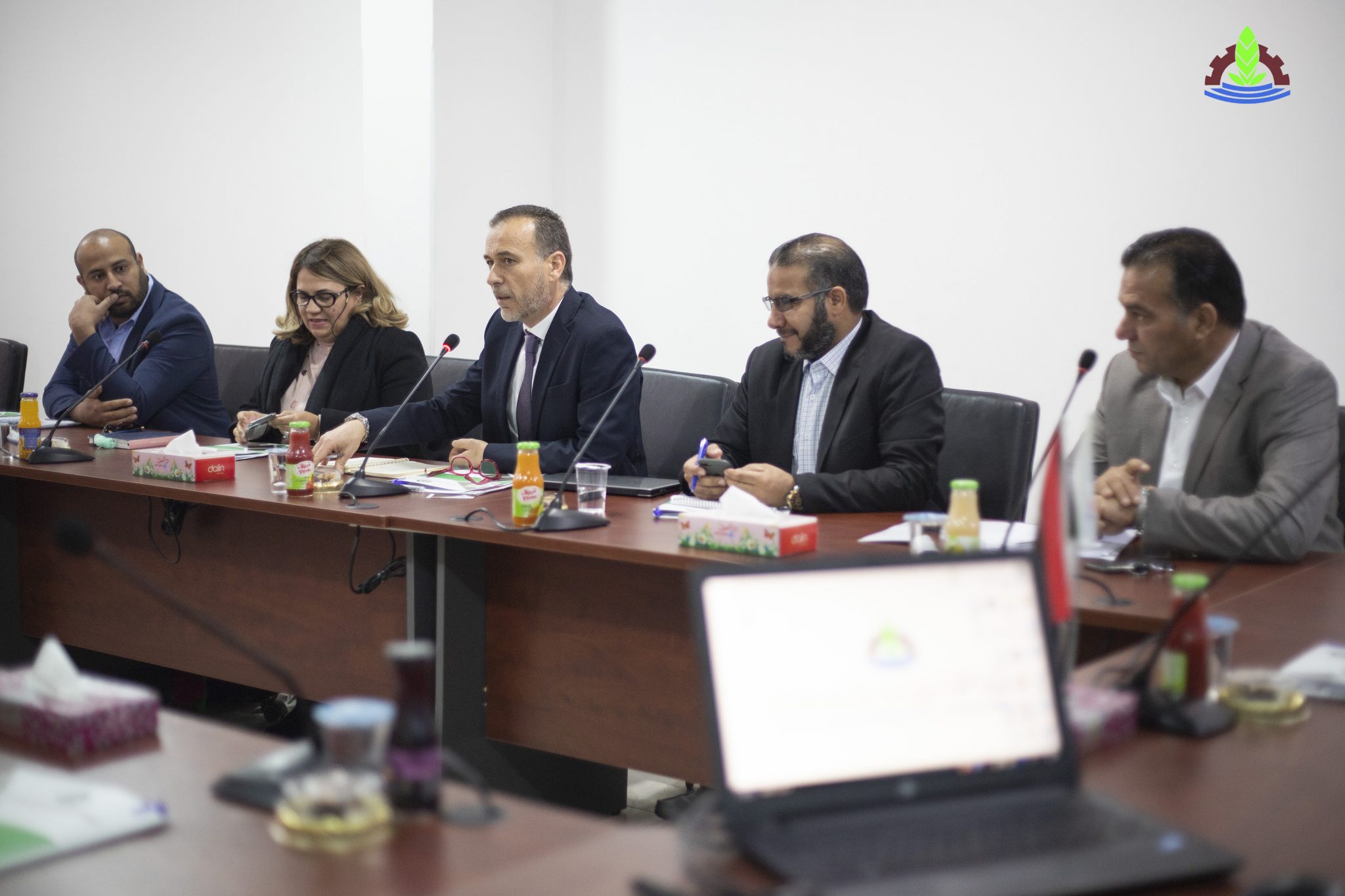 شركة برقما الأمريكية تعقد عدد من حلقات النقاش بالغرفة