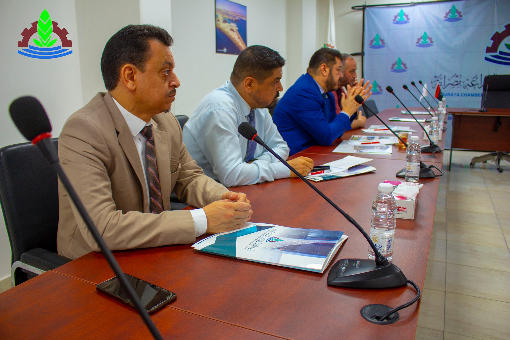 إجتماع تحضيري لورشة عمل بعنوان ( حماية المنتج المحلي)