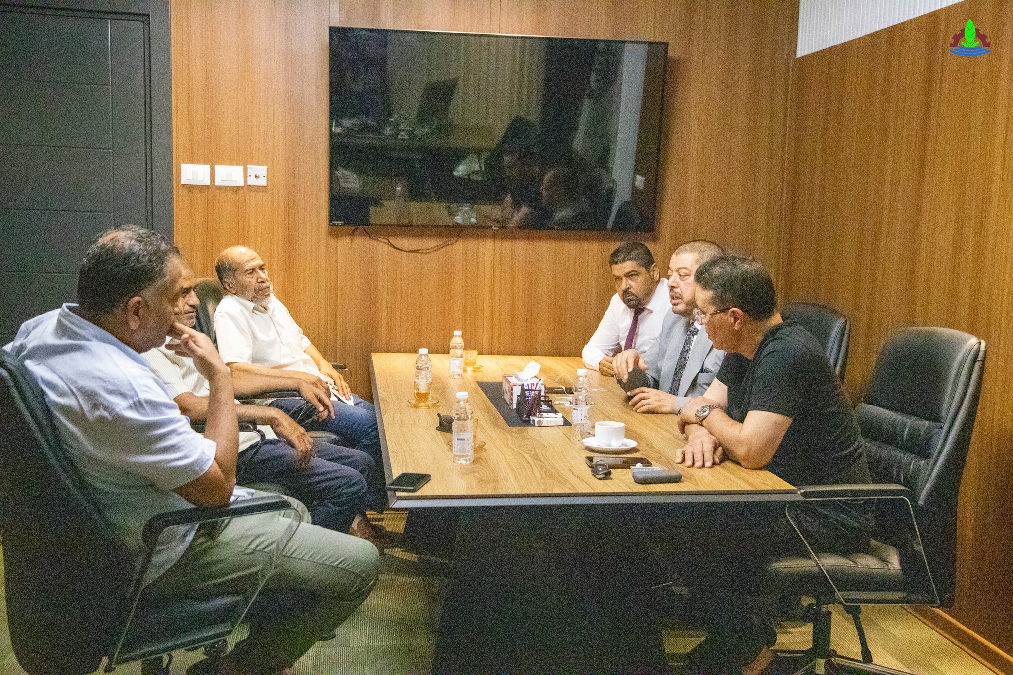 اجتماع الغرفة بالمؤسسة الليبية لإدارة الأفات والنظم البيئية.