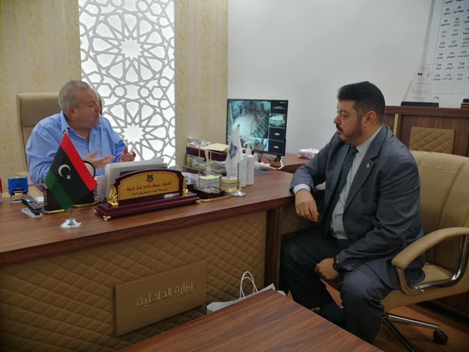 General manager of Misrata chamber meets the head of passports, nationality and foreigners affairs authority