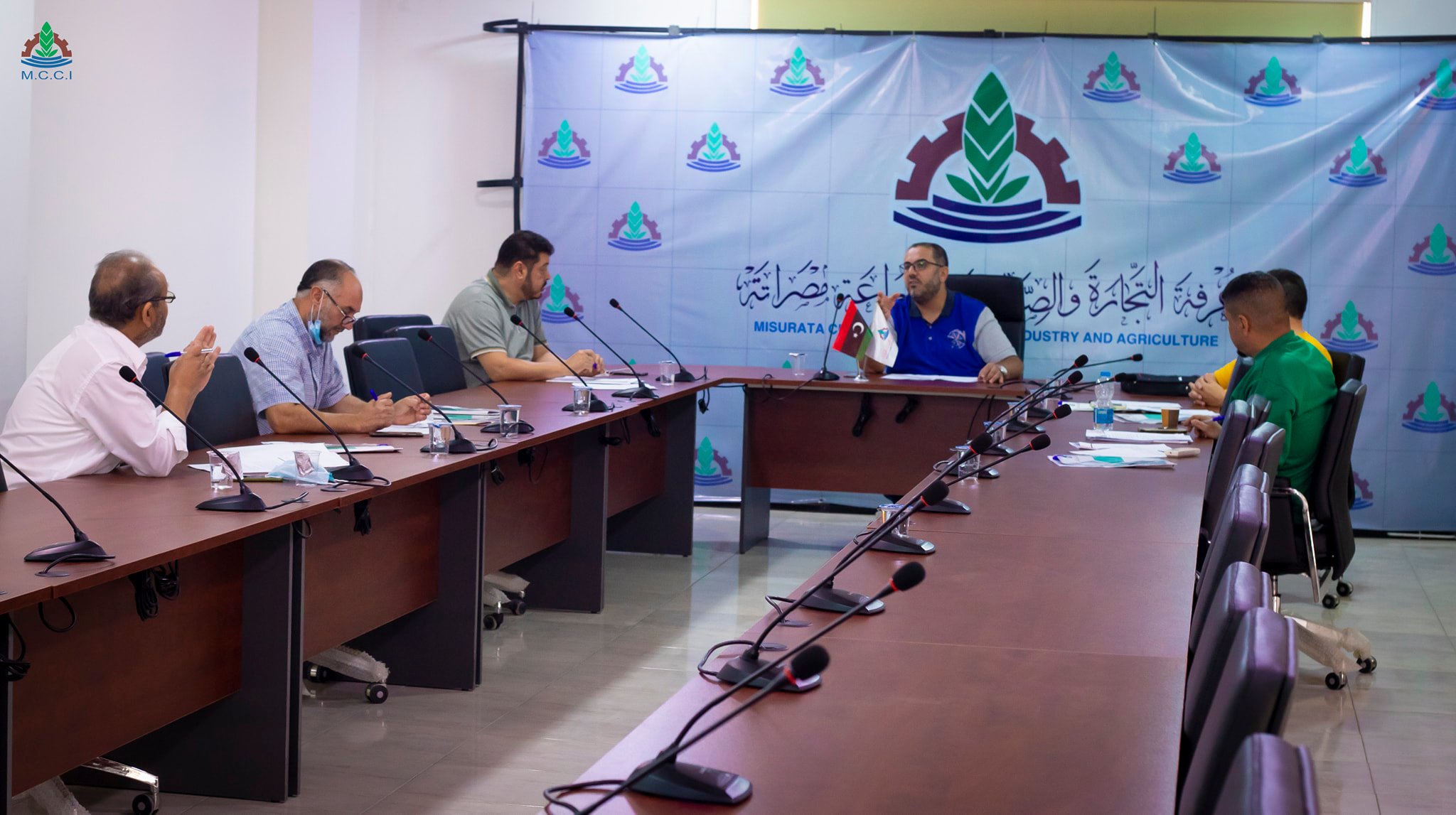 The committee supervising the design and construction of the administrative headquarters of the chamber's design announces the tender for the engineering offices and companies