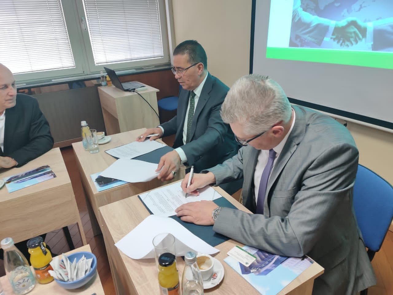 A joint cooperation agreement between the chamber of commerce, industry and agriculture of Misrata and the chamber of commerce and industry of Sarajevo country