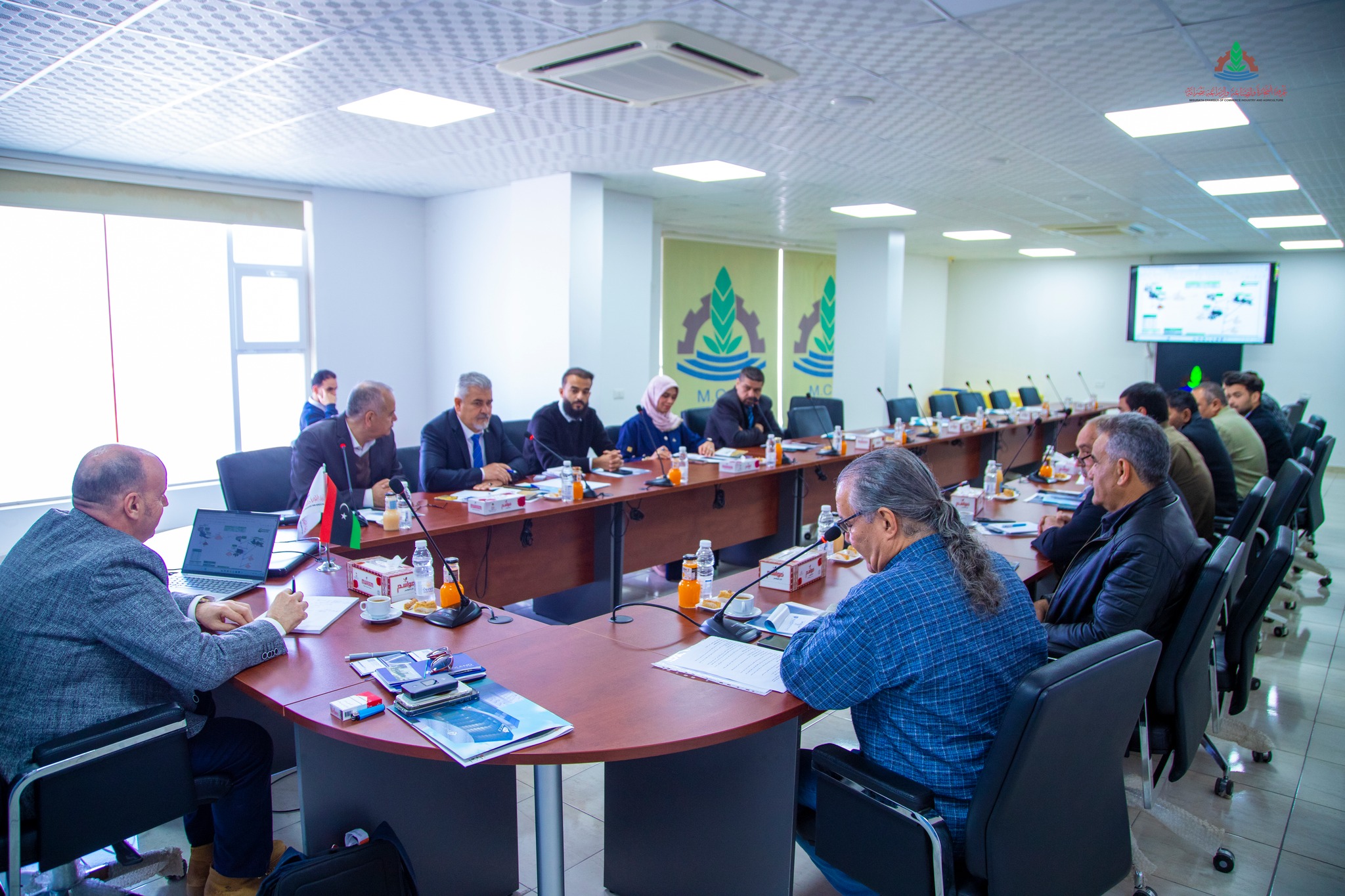 Meeting of the chamber’s affiliated members, owners of crushers, quarries and gravel production, with the CEO of the Spanish company Miningland